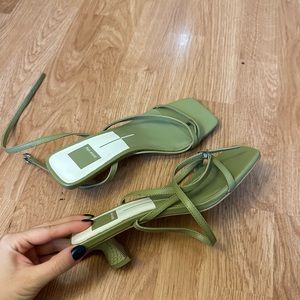 BRAND NEW Dolce Vita Heels